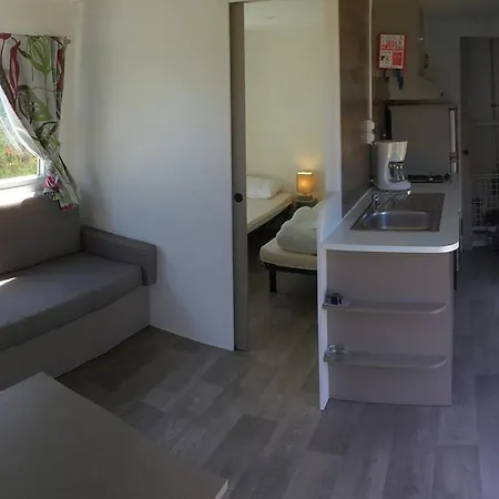 Campsite Les Charmettes-mobile 4*