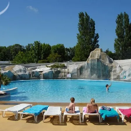 Les Charmettes-mobile 4* Les Mathes