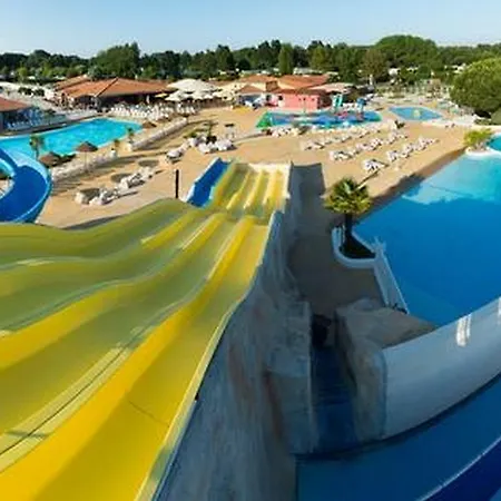 Les Charmettes-mobile Campsite 4*