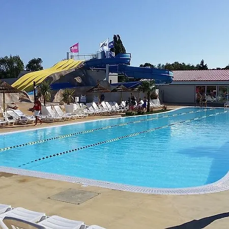 Campsite Les Charmettes-mobile 4*