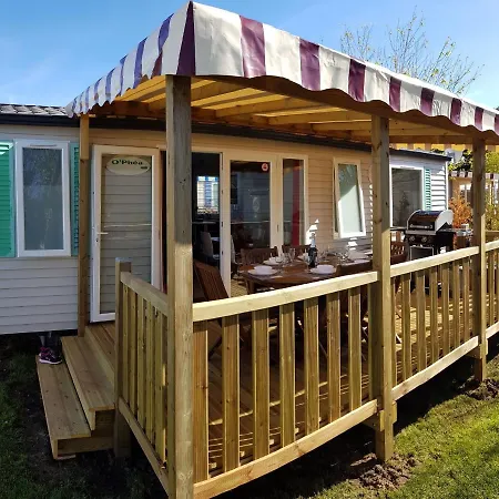 Les Charmettes-mobile Campsite 4*