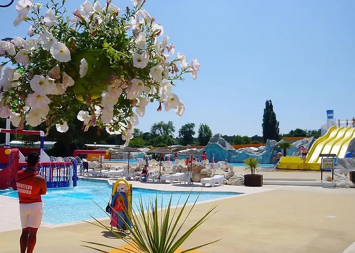 Les Charmettes-mobile Kemping 4*