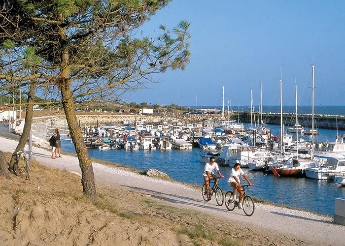 Kemping Les Charmettes-mobile 4*